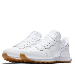 Nike W White Internationalists